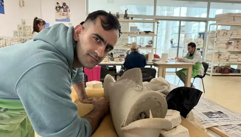 İşitme Engelli Genç Rıfat Can, Başarı Hikayesiyle Hayalleri Gerçekleştiriyor