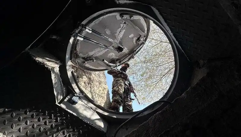 Suriye'de Esad'ın Kardeşine Ait Gizemli Tüneller ve Oda Keşfi