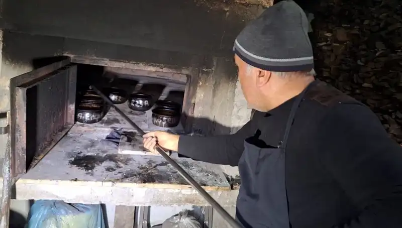 Eşsiz Gelenek: Sabah 9'dan Akşam 5'e Pişirilen Lezzetler