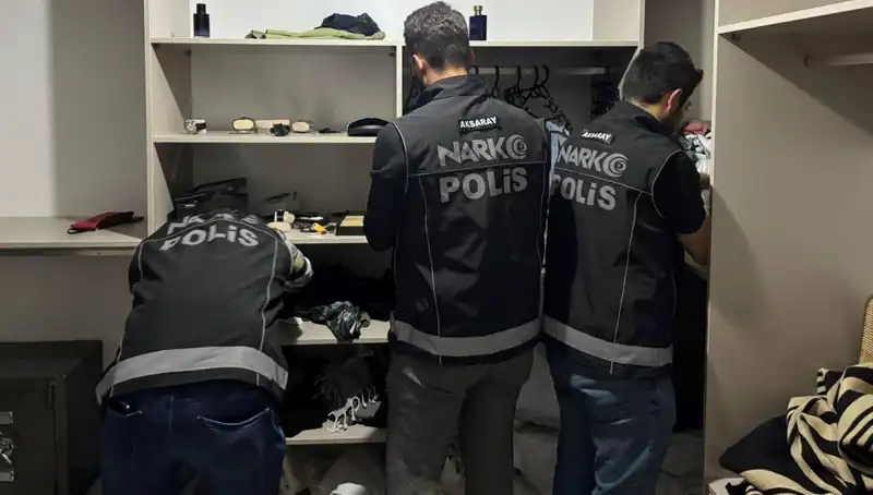 Uyuşturucu Operasyonunda F Serisi Dolar Ele Geçirildi: Olayın Perde Arkası!