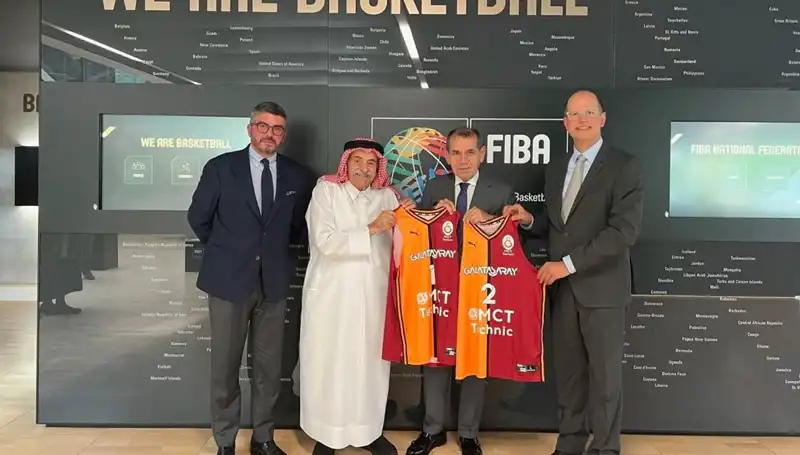 Galatasaray Yönetimi FIBA ile Futbol İş Birliği İçin Bir Araya Geldi