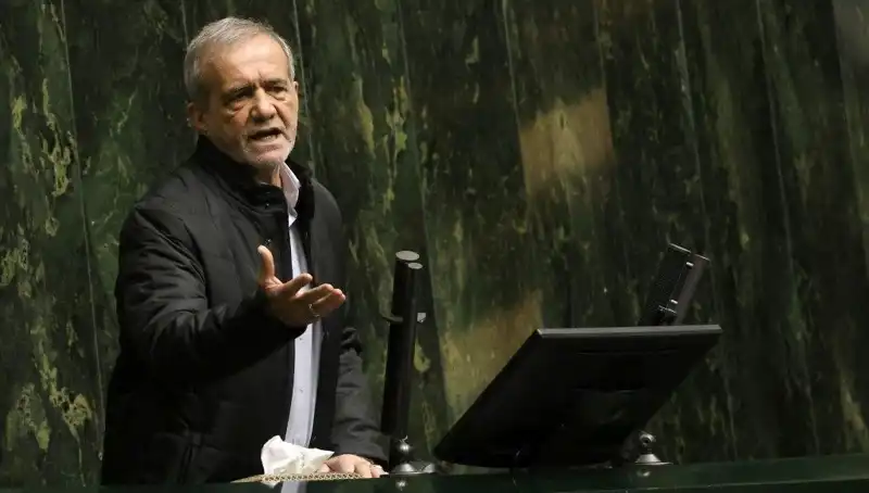 Ekonomik Kriz Ortasında Lüks Gezi: İran Cumhurbaşkanı Yardımcısı Görevden Alındı