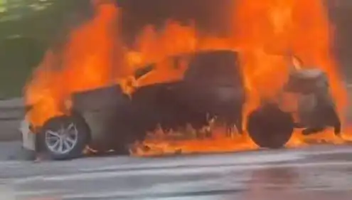 15 Temmuz Şehitler Köprüsü'nde Yangın: Trafik Tıkanıklığı ve Panik Yaşandı