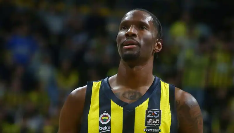 Nigel Hayes-Davis'in Yeni Takımı: Geleceği İçin Ne Anlama Geliyor?