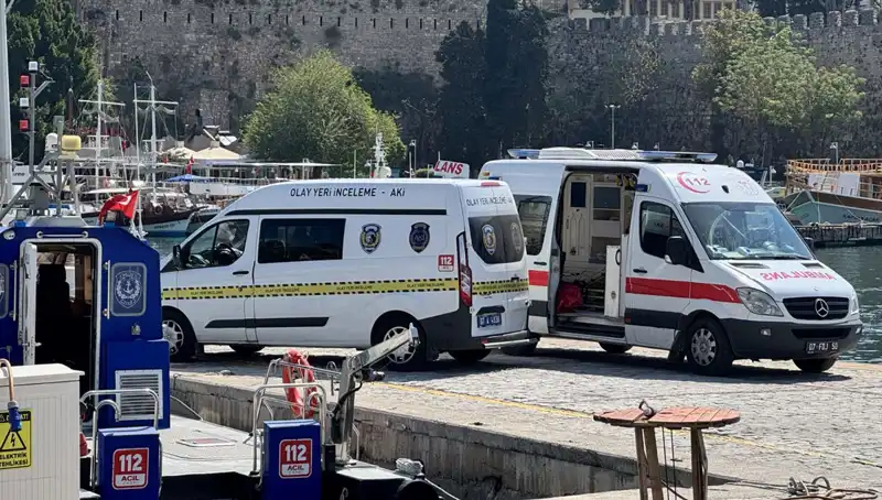 Antalya'da Denizde Bulunan Erkek Cesedi, Tüm Şehri Şoke Etti