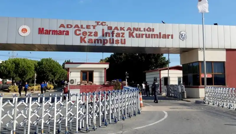 İBB Soruşturmasında Gelişmeler: Tutuklananlar Farklı Cezaevlerine Sevk Edildi