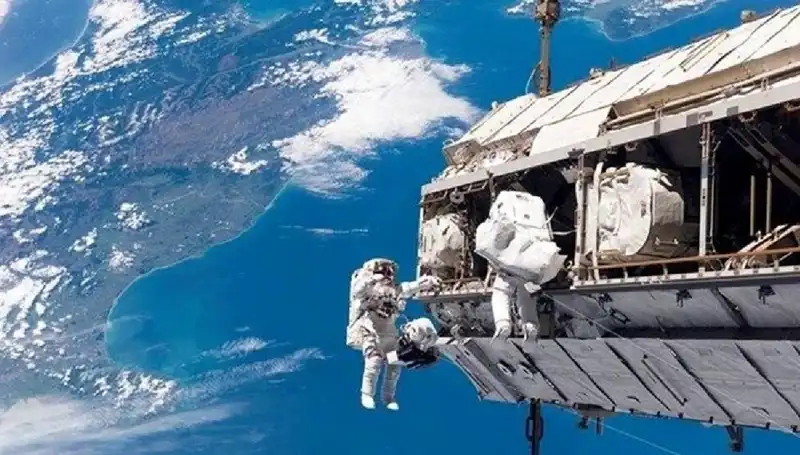 NASA ve Rusya Uzay İstasyonu İçin Tarihi Anlaşma İmzaladı