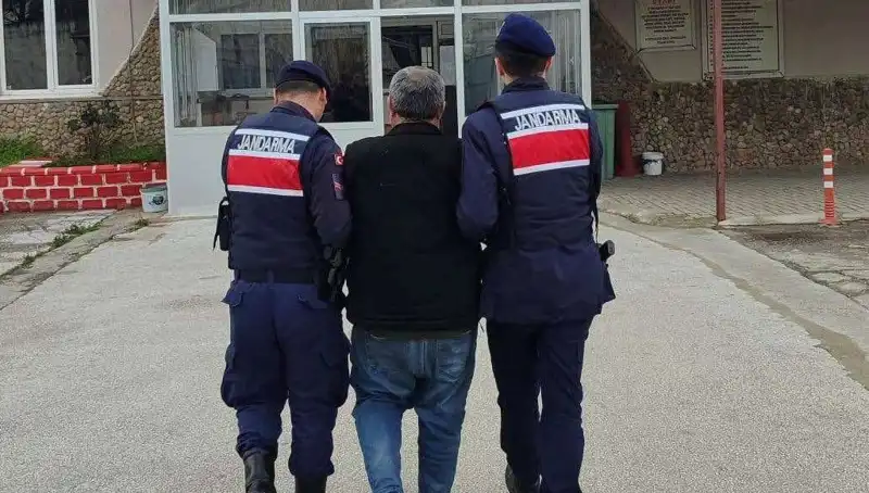 8 Yıl Sonra Yakalanan Kaçak Suçlu, Cezaevine Gönderildi